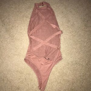 Dusty rose strappy backless romper 🥀